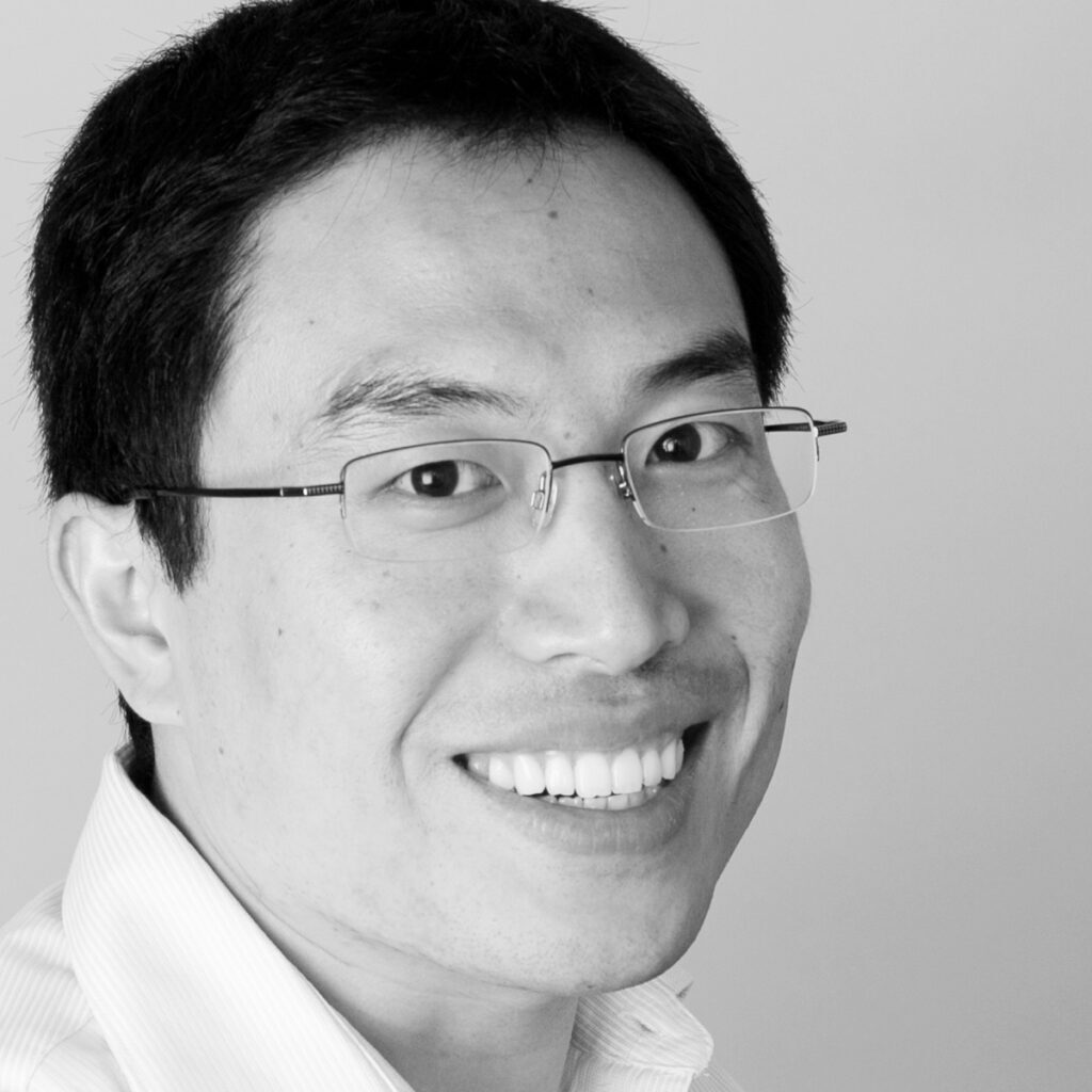 Xinjian Zhou